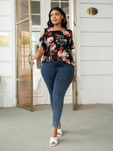 Load image into Gallery viewer, Plus Size Cold-Shoulder Round Neck Curved Hem Tee
