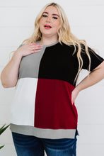 Load image into Gallery viewer, Plus Size Color Block Round Neck T-Shirt
