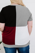 Load image into Gallery viewer, Plus Size Color Block Round Neck T-Shirt
