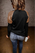 Load image into Gallery viewer, Contrast Sequin Heart Graphic Raglan Sleeve Top
